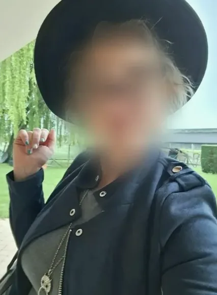 Anja, 33