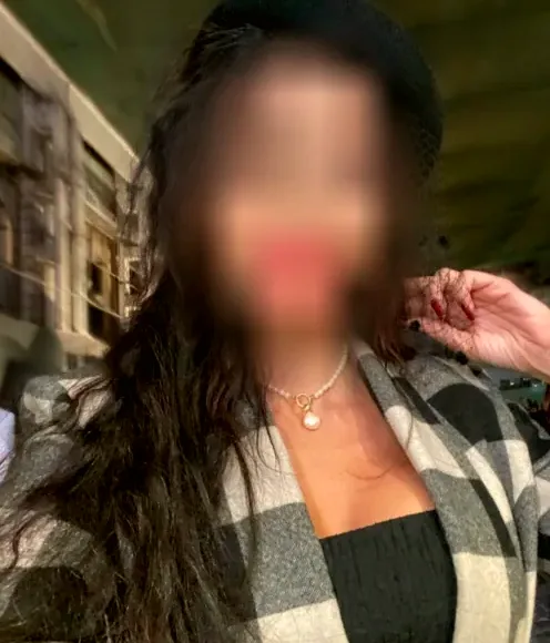 Carla, 40