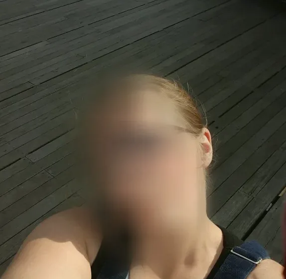 Greta, 32