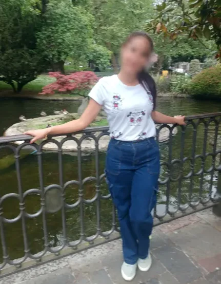Jasmin, 22