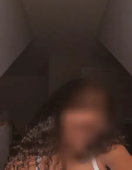Jessica, 20