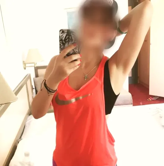 Lilly, 28