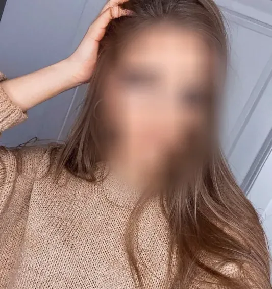 Nadja, 29