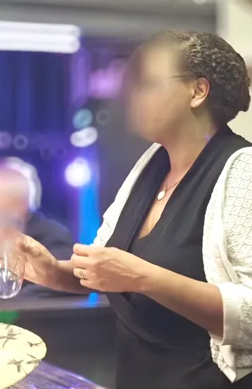 Nicole, 37