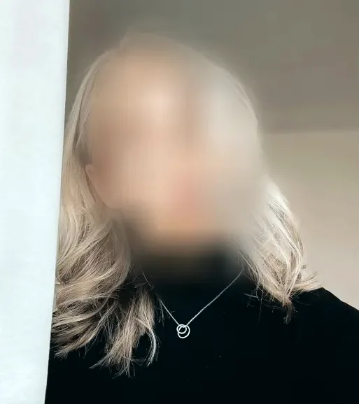 Nisa, 24