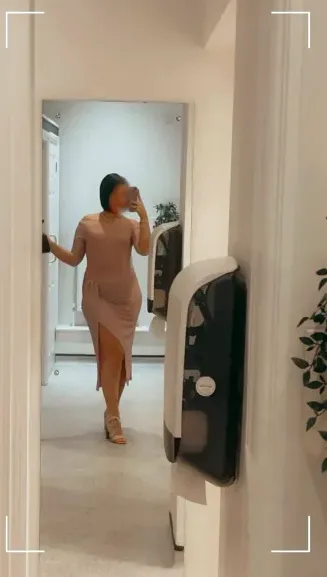Saskia, 35