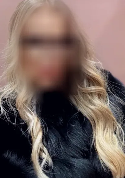 Svenja, 32
