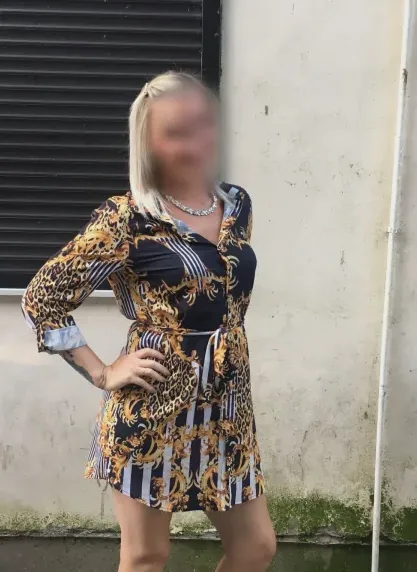 Viktoria, 34
