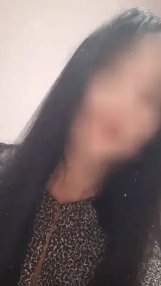 Viktoria, 26